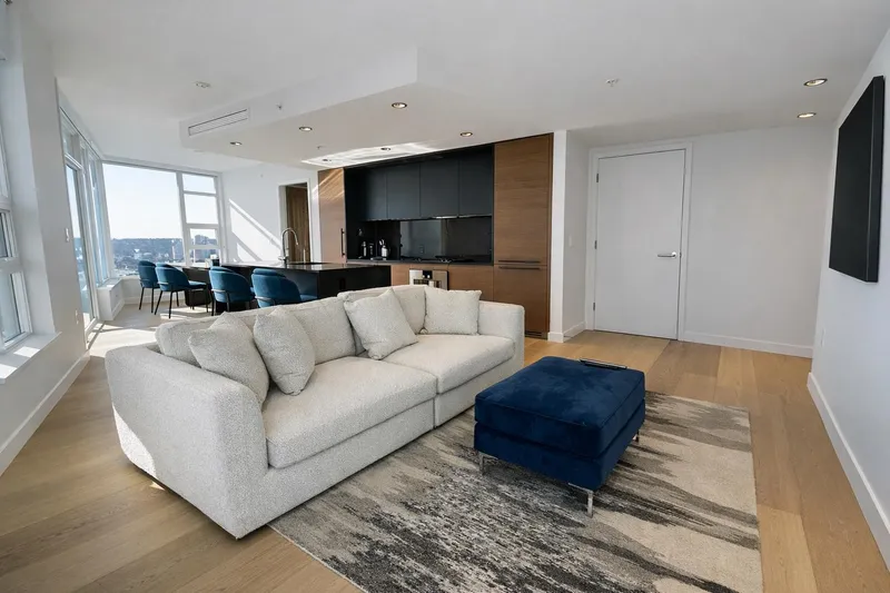 3309 1289 HORNBY STREET - photo 1 of 8