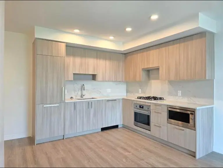 509 13350 CENTRAL AVENUE - photo 3 of 25