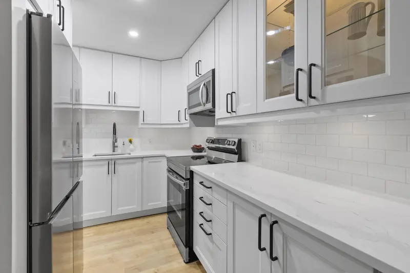 104 20177 54A AVENUE - photo 3 of 25