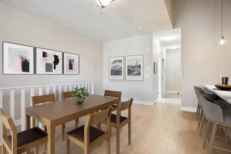201 260 EWEN AVENUE - photo 3 of 12