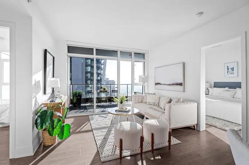 1207 450 WESTVIEW STREET - photo 2 of 25