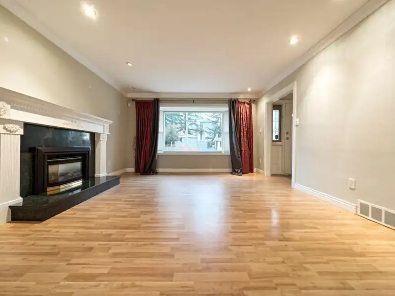 9525 SULLIVAN STREET - photo 2 of 20