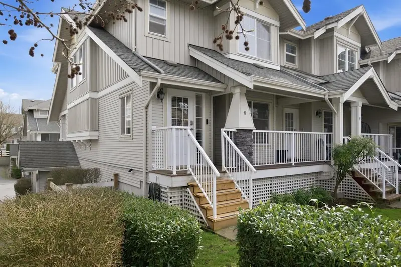 8 6568 193B STREET - photo 1 of 25