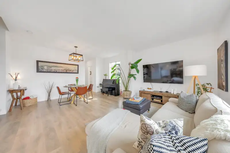 25 15255 SITKA DRIVE - photo 3 of 22