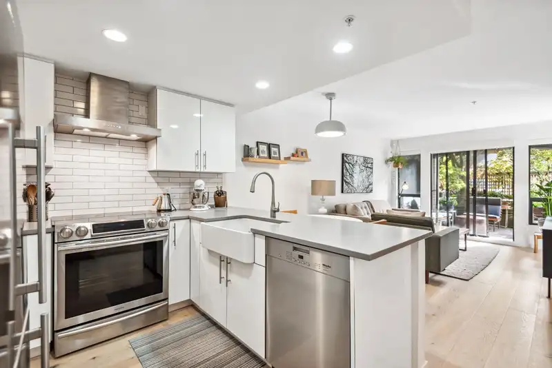 106 2226 W 12TH AVENUE - photo 1 of 32