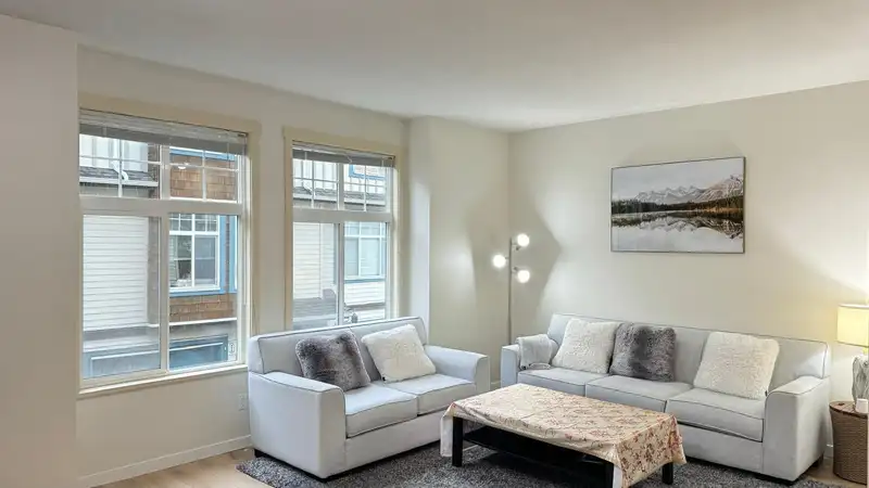 15 16588 FRASER HIGHWAY - photo 3 of 40