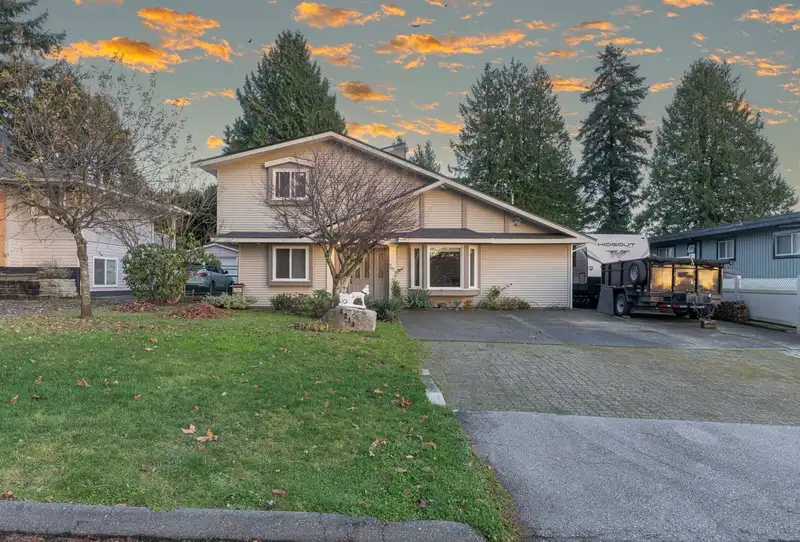 8214 152A STREET - photo 1 of 34