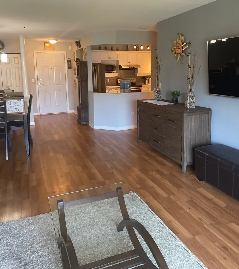 203 5556 201A STREET - photo 3 of 11