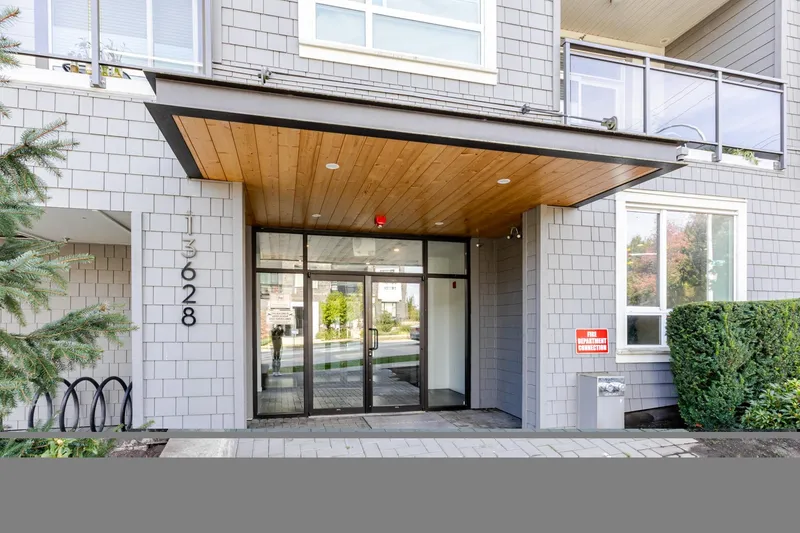 302 13628 81A AVENUE - photo 1 of 25