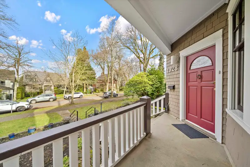 1928 W 13TH AVENUE - photo 3 of 37