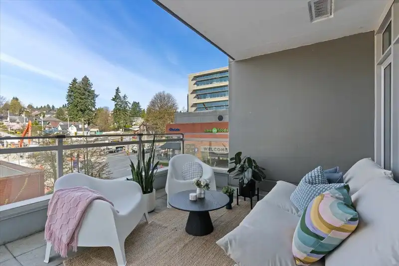 302 200 NELSON'S CRESCENT - photo 4 of 27
