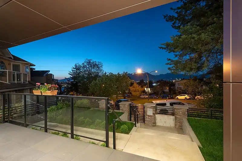 78 MALTA PLACE - photo 2 of 40