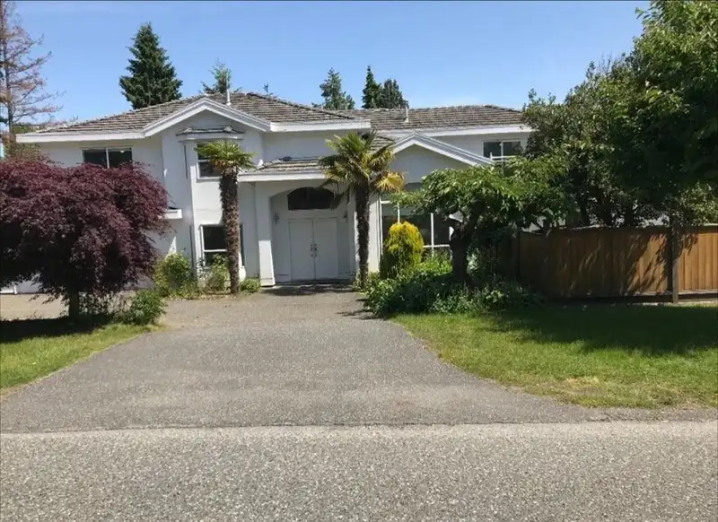 1388 LEE STREET - photo 1 of 16