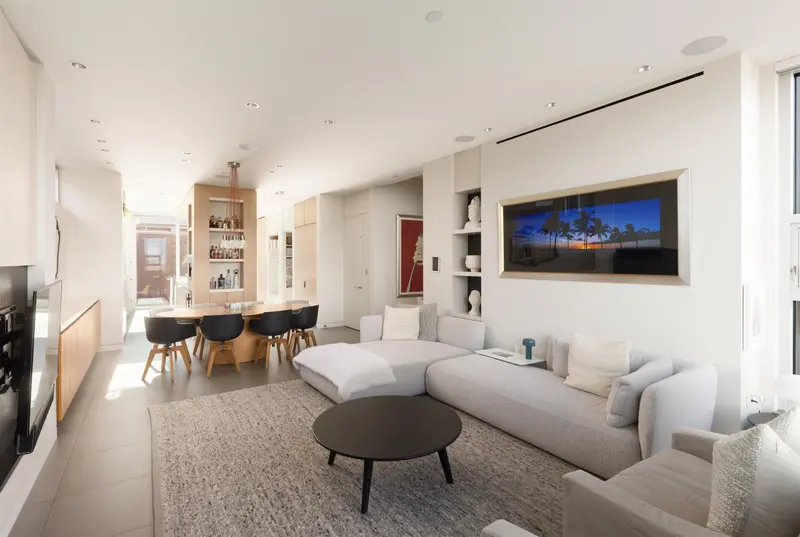 3250 W 20TH AVENUE - photo 2 of 16