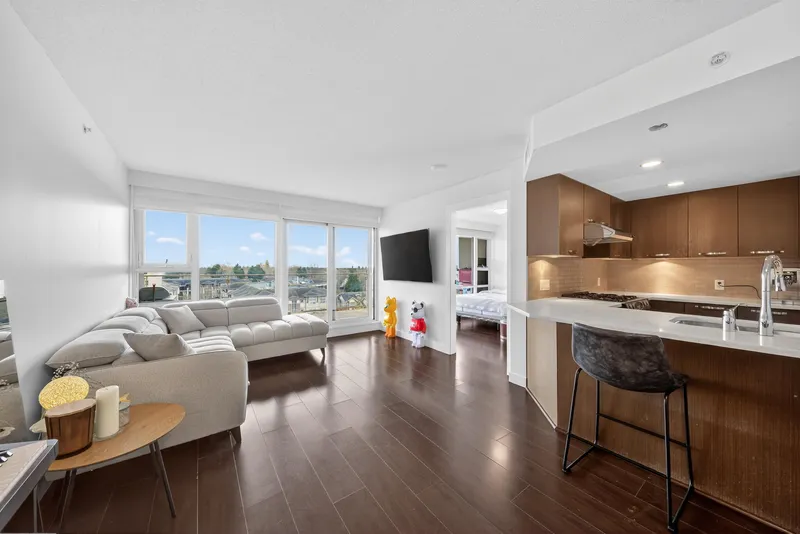 1010 6888 COONEY ROAD - photo 3 of 25