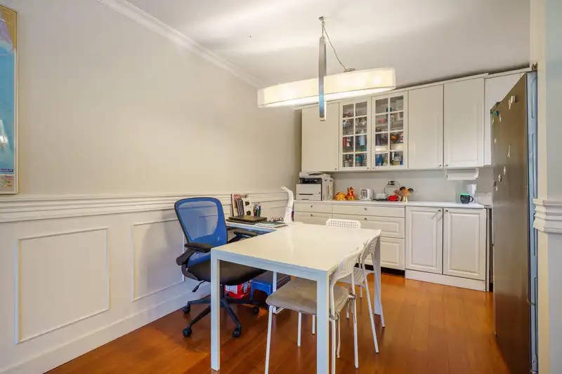 304 327 W 2ND STREET - photo 3 of 18