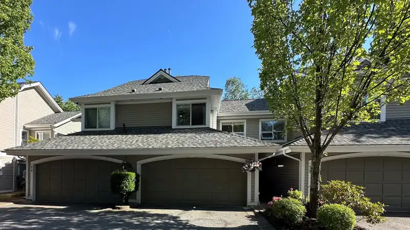 59 650 ROCHE POINT DRIVE - photo 2 of 32