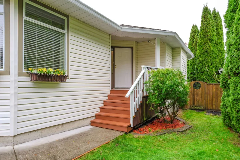 21447 88B AVENUE - photo 3 of 25