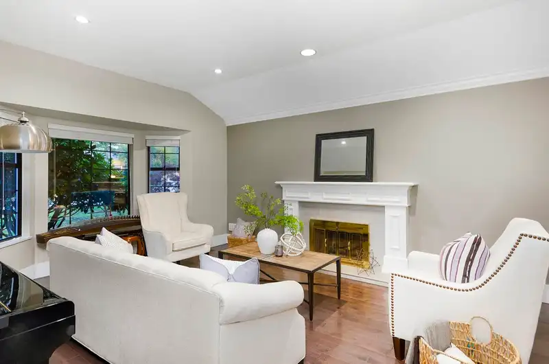 16218 SOUTHGLEN PLACE - photo 3 of 20