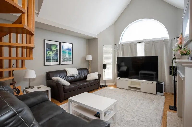 301 7151 121 STREET - photo 1 of 20