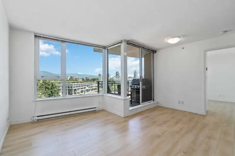 1001 33 SMITHE STREET - photo 3 of 32