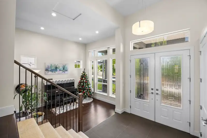 1442 STRAWLINE HILL STREET - photo 4 of 40