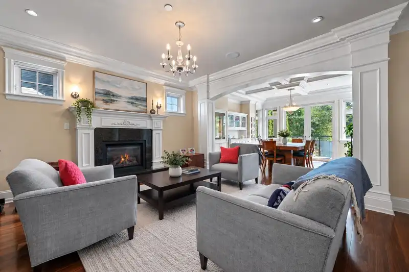 2360 JEFFERSON AVENUE - photo 4 of 34