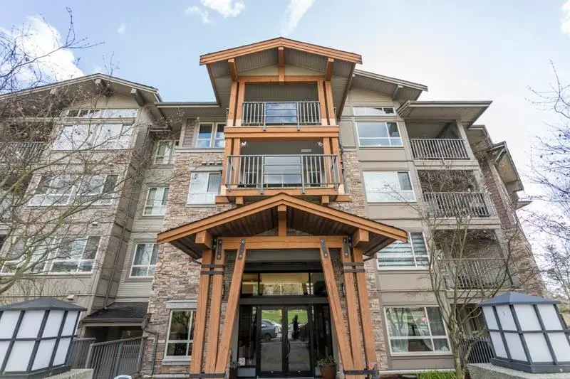 215 3110 DAYANEE SPRINGS BOULEVARD - photo 1 of 24