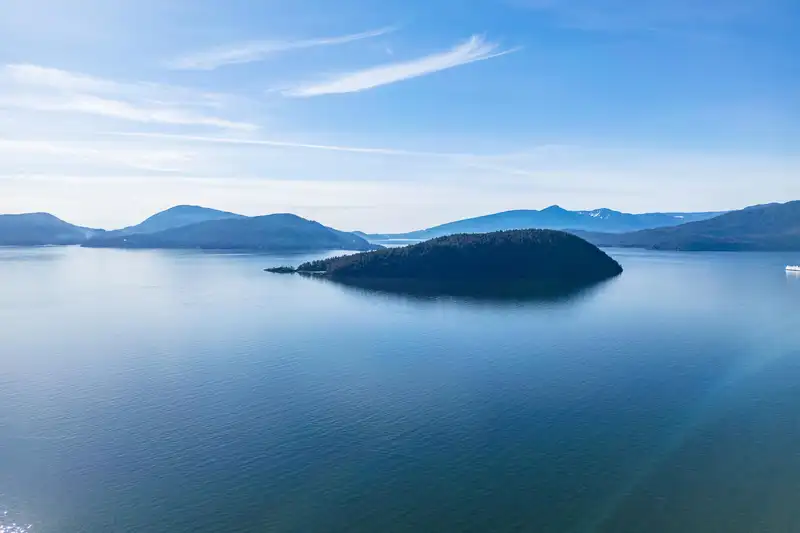 5383 HOWE SOUND - photo 2 of 15
