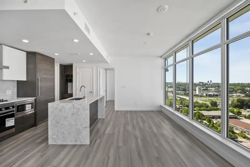2801 2381 BETA AVENUE - photo 2 of 36