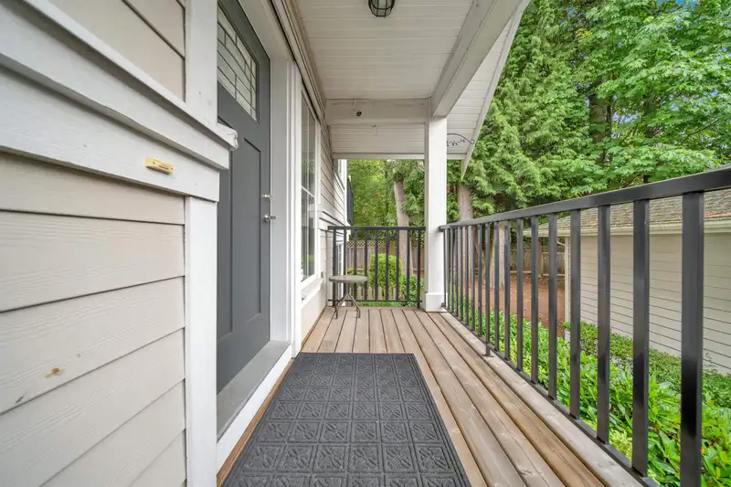 33 12775 63 AVENUE - photo 4 of 40