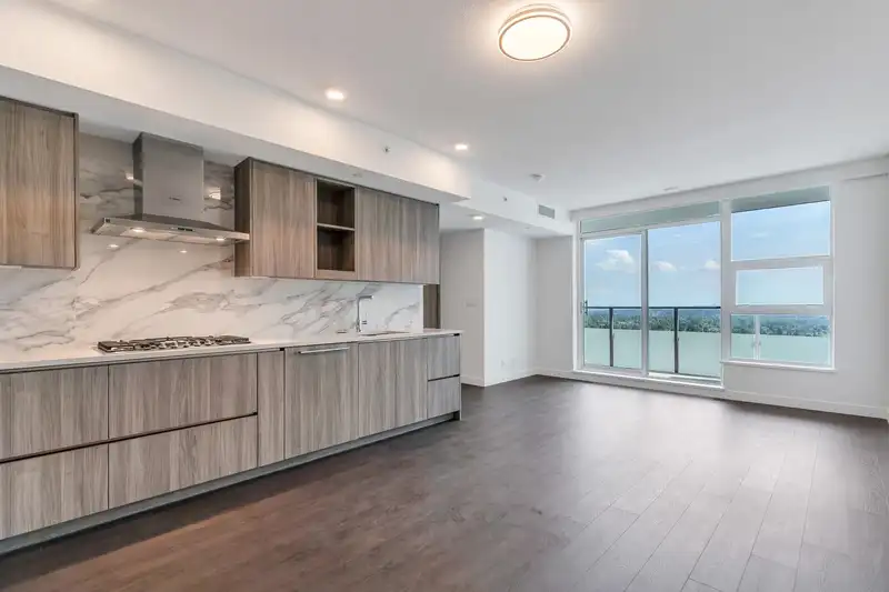 3102 13778 100 AVENUE - photo 3 of 18