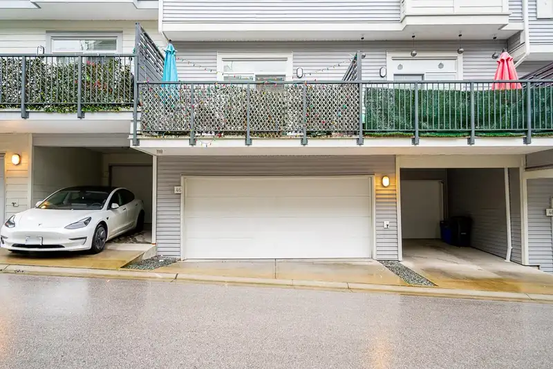 46 8168 136A STREET - photo 1 of 28