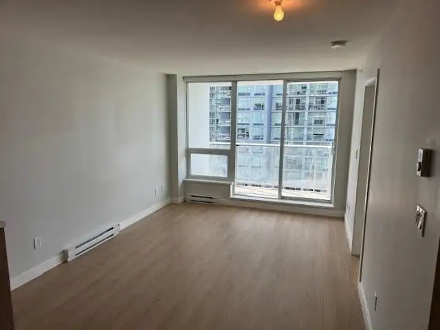 908 13750 100 AVENUE - photo 3 of 6