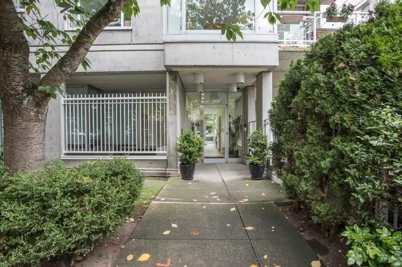 201 1150 BUTE STREET - photo 1 of 26