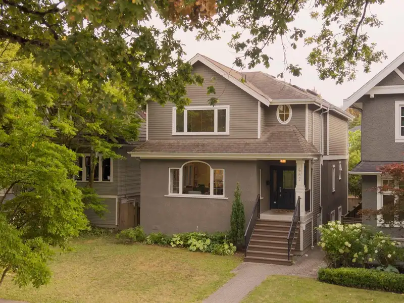462 W 22ND AVENUE - photo 3 of 37