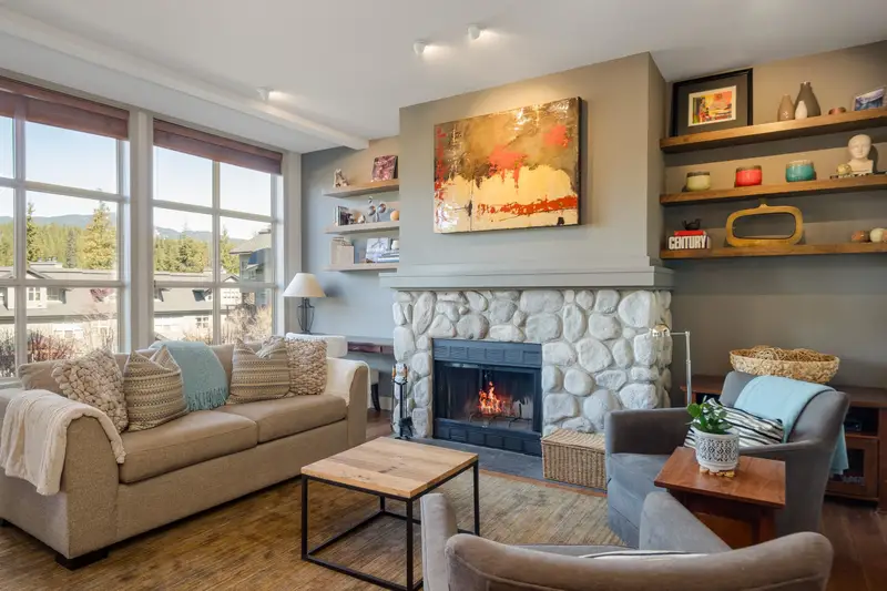 23 4644 BLACKCOMB WAY - photo 2 of 25