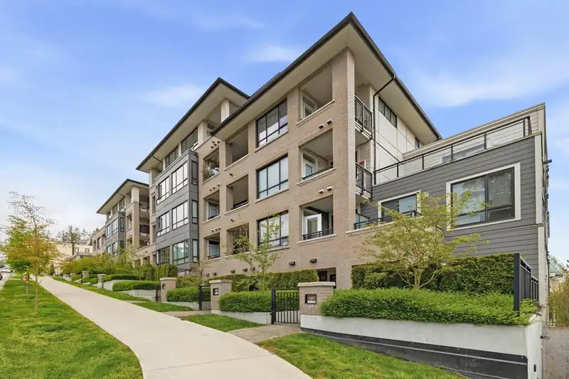1312 FIFTH AVENUE - photo 1 of 34