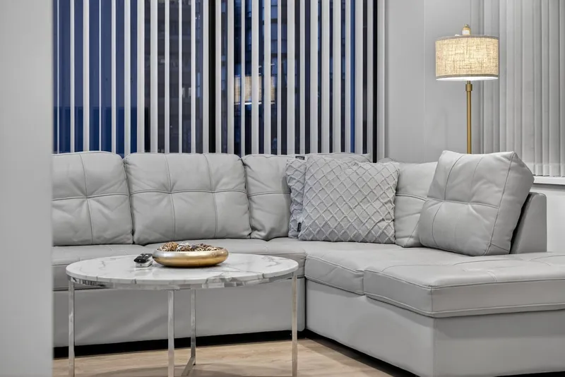 311 1010 HOWE STREET - photo 3 of 25