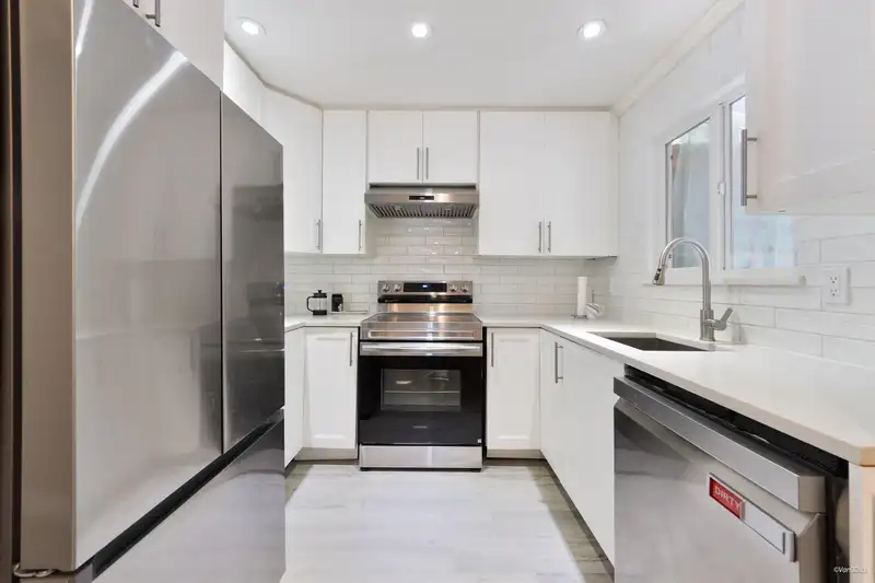 28 2986 COAST MERIDIAN ROAD - photo 3 of 32