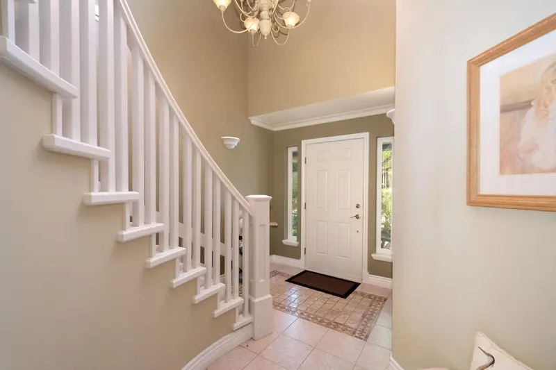 17 BEACH DRIVE - photo 2 of 25