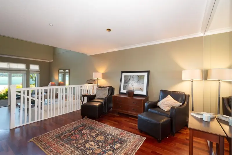 17 BEACH DRIVE - photo 4 of 25