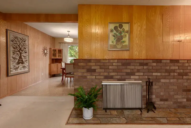 6390 WINCH STREET - photo 4 of 35