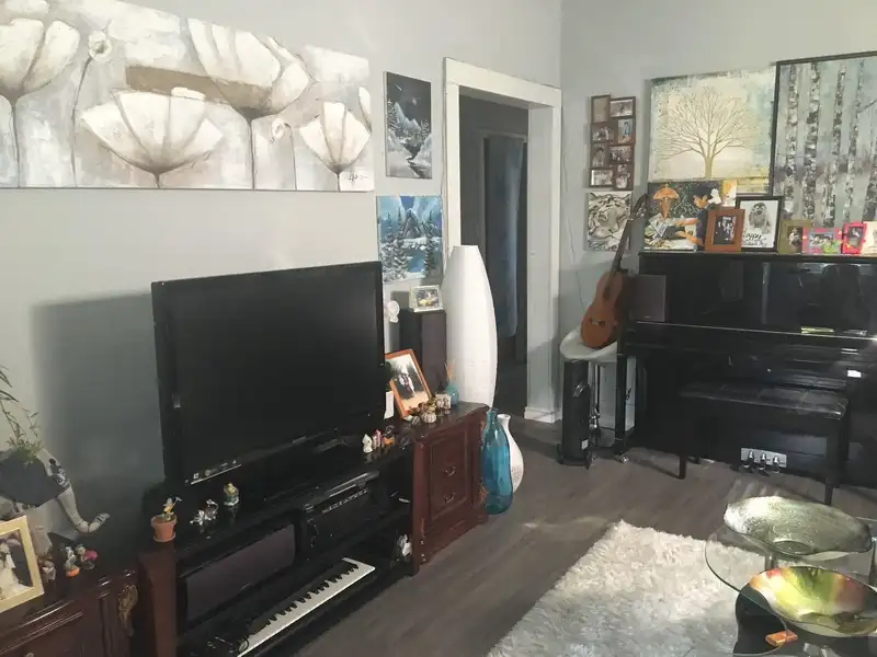 2547 E 23RD AVENUE - photo 2 of 11