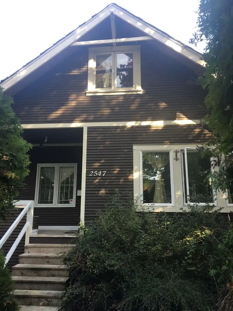 2547 E 23RD AVENUE - photo 3 of 11