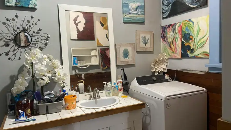 2547 E 23RD AVENUE - photo 4 of 11