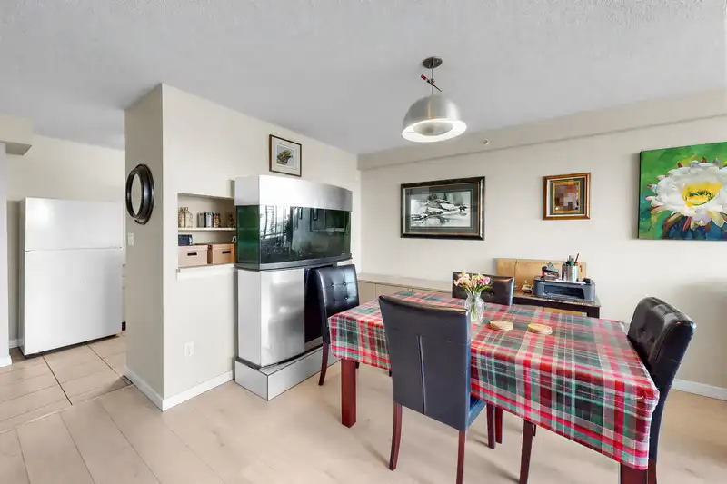 1602 1148 HEFFLEY CRESCENT - photo 4 of 12