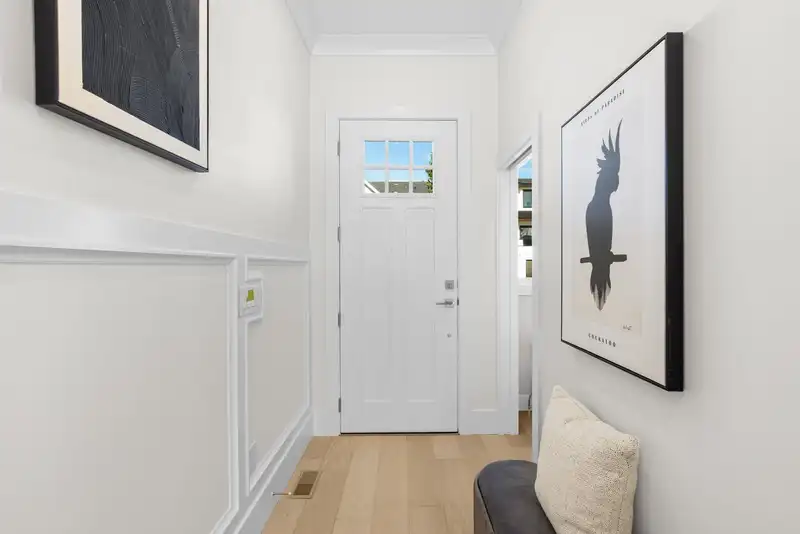 101 16622 18A AVENUE - photo 2 of 30