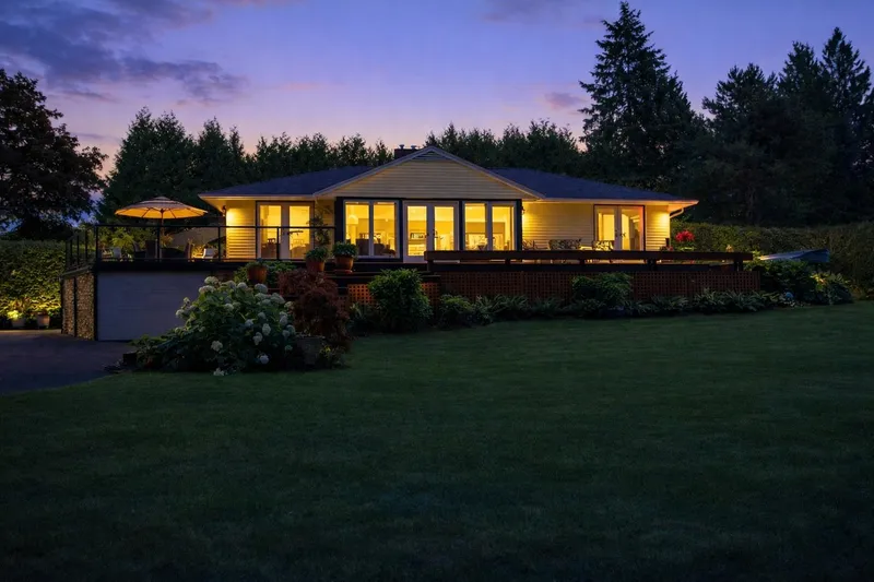 7050 115 STREET - photo 2 of 25