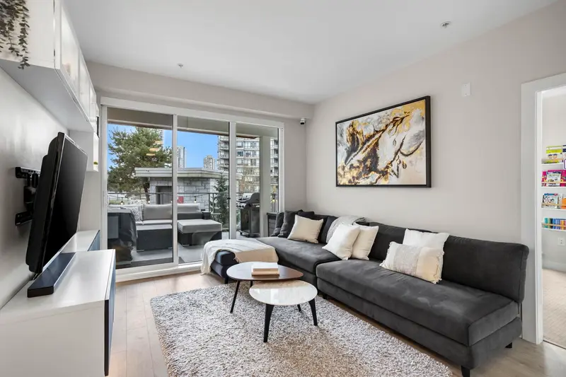 221 1768 GILMORE AVENUE - photo 1 of 25